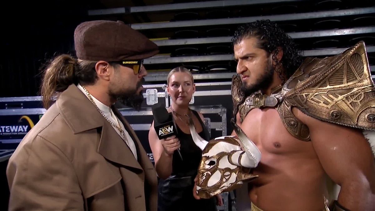 ANDRADE &amp; RUSH... LFI REUNION BACKSTAGE. 👊🇲🇽 “Tonight... do it for your FAMILY and for anyone who says we can't be World Champion!”