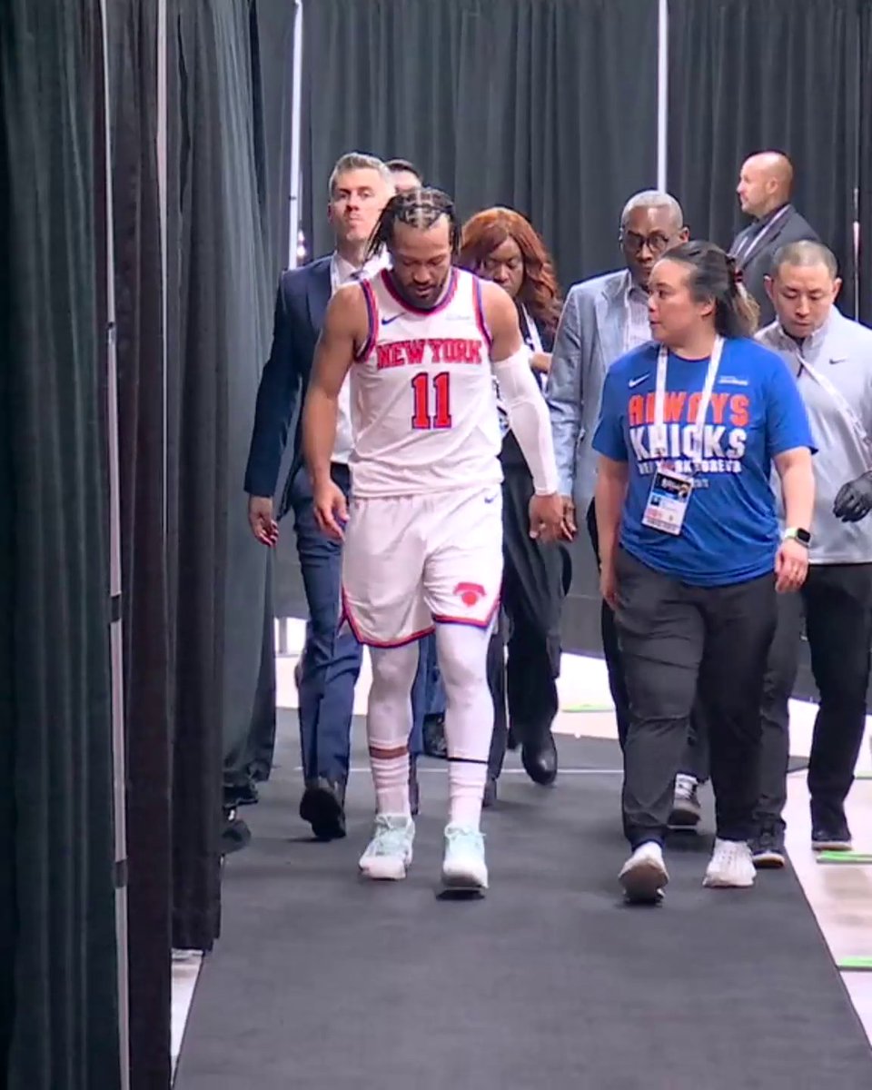 Jalen Brunson went to the locker room with an apparent right leg injury in Game 1 of the NBA Finals.
