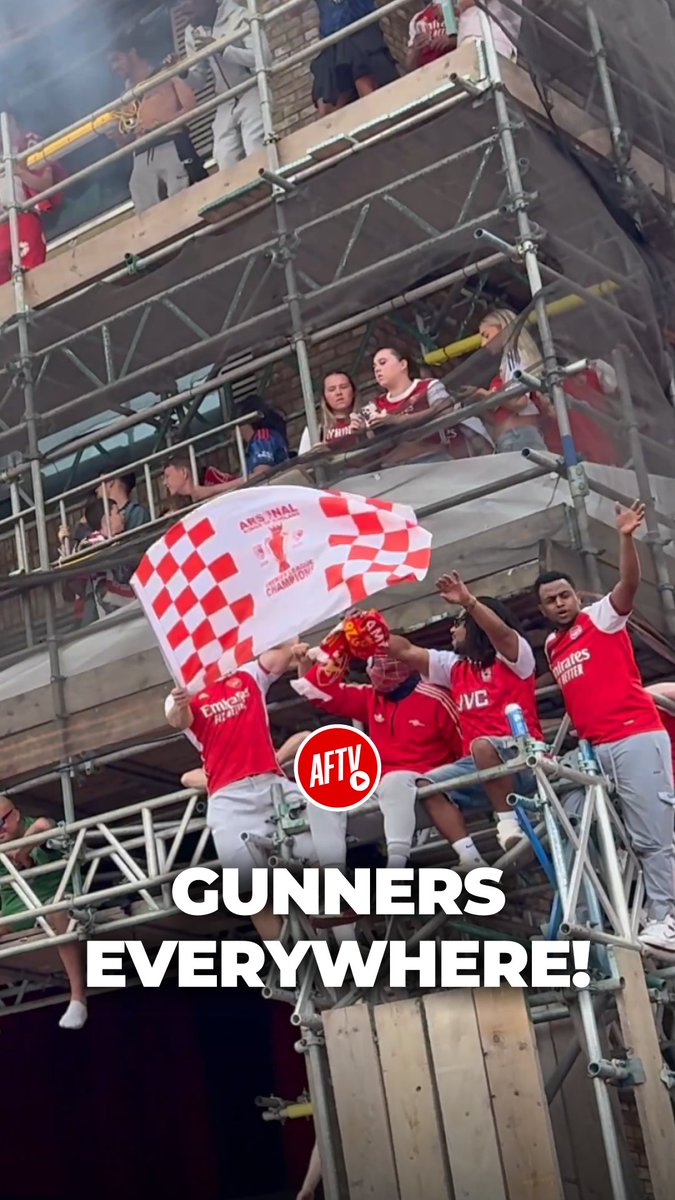 Us fans can celebrate EVERYWHERE! 🔥 © Lewis Compton #AFTV