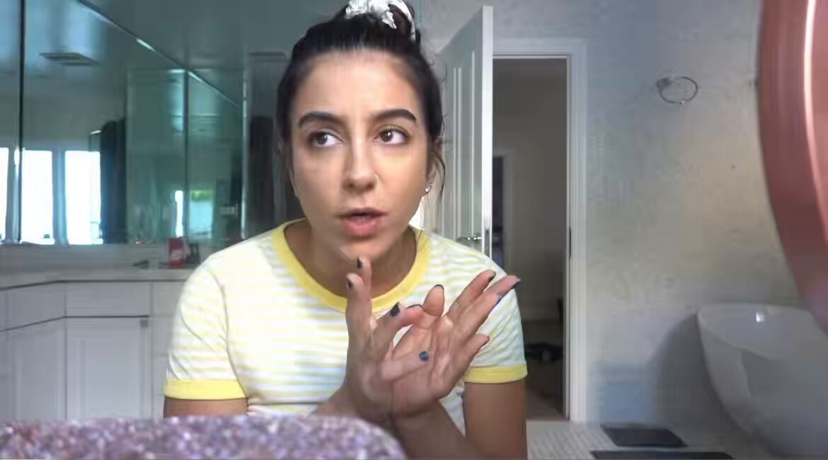 Lena The Plug speaks on DIVORCING Adam 22 and says she was tired of PEGGING HIM and taking his 3 inch 🍆after she found out he was 🌈 it was only a matter of time before she left him 🫪🤯 “Adam has slept with over 16 men since he wanna expose me, I’m so tired of this bullsh*t”