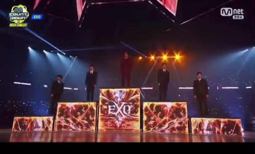 I’m not saying this just because I’m a fan, but EXO truly are the kings of stage entrances … THEY ARE THE VISUALS