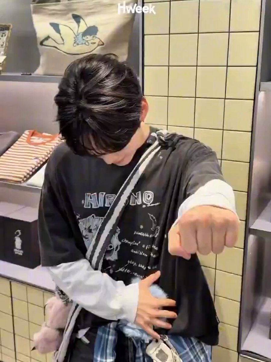 13초동안햄냥이가재롱부림ㅆ 내일을살아갈힘
