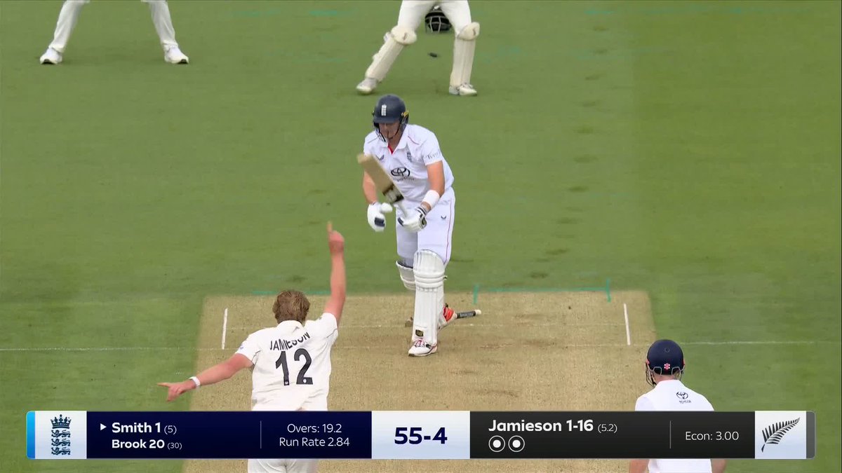 Jamie Smith departs for one and England are now 55-5 😧