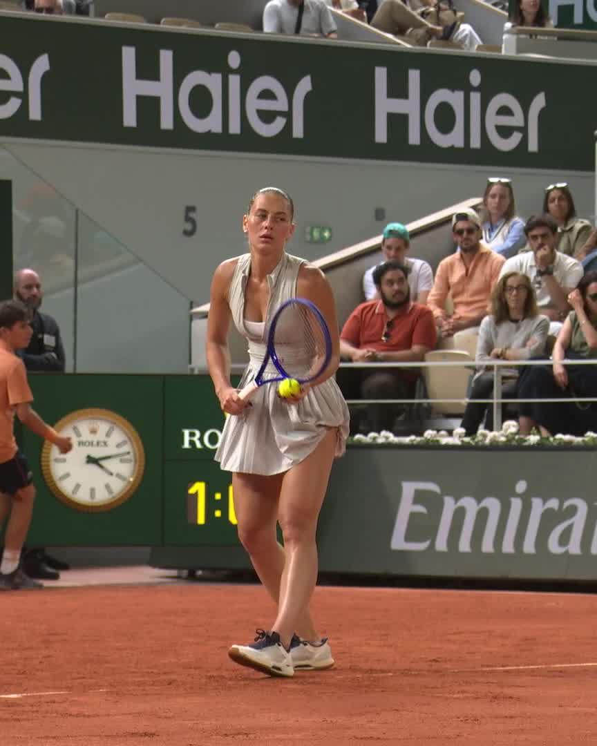 Marta not giving up 💪 #RolandGarros