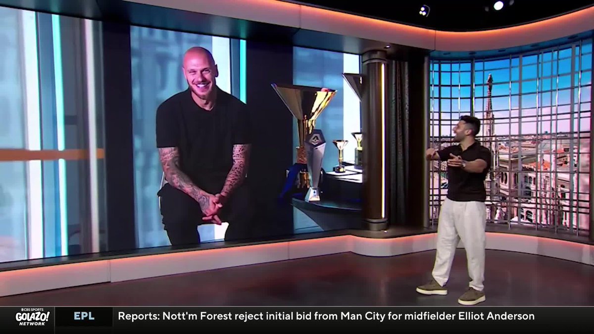 "Every so often he tries to speak Italian but he's not very good at it." 🤣 Federico Dimarco is ready to help Micah Richards with his Italian 🇮🇹