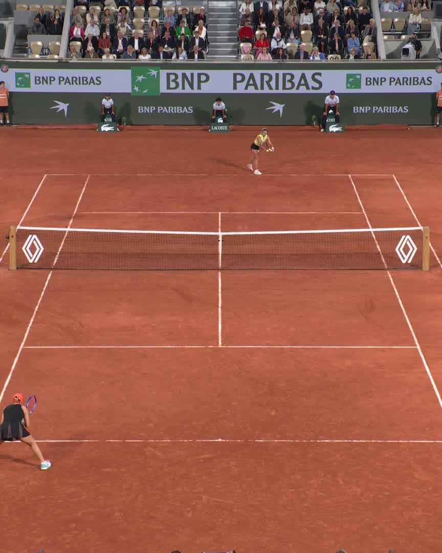 Shnaider with the perfect volley ✨ #RolandGarros