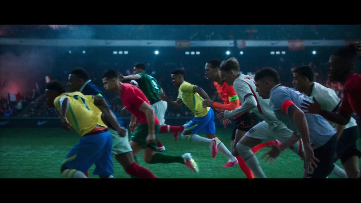 ¡NO ESTAMOS PROCESANDO! 🤯 Cristiano, Mbappé, Haaland, Ronaldinho, Jorge Campos, Alexia Putellas, Raúl Jiménez, Kim Kardashian, Lisa, Travis Scott, Young Miko y más… 🔥 Un comercial que es PELÍCULA. (Vía nikefootball)
