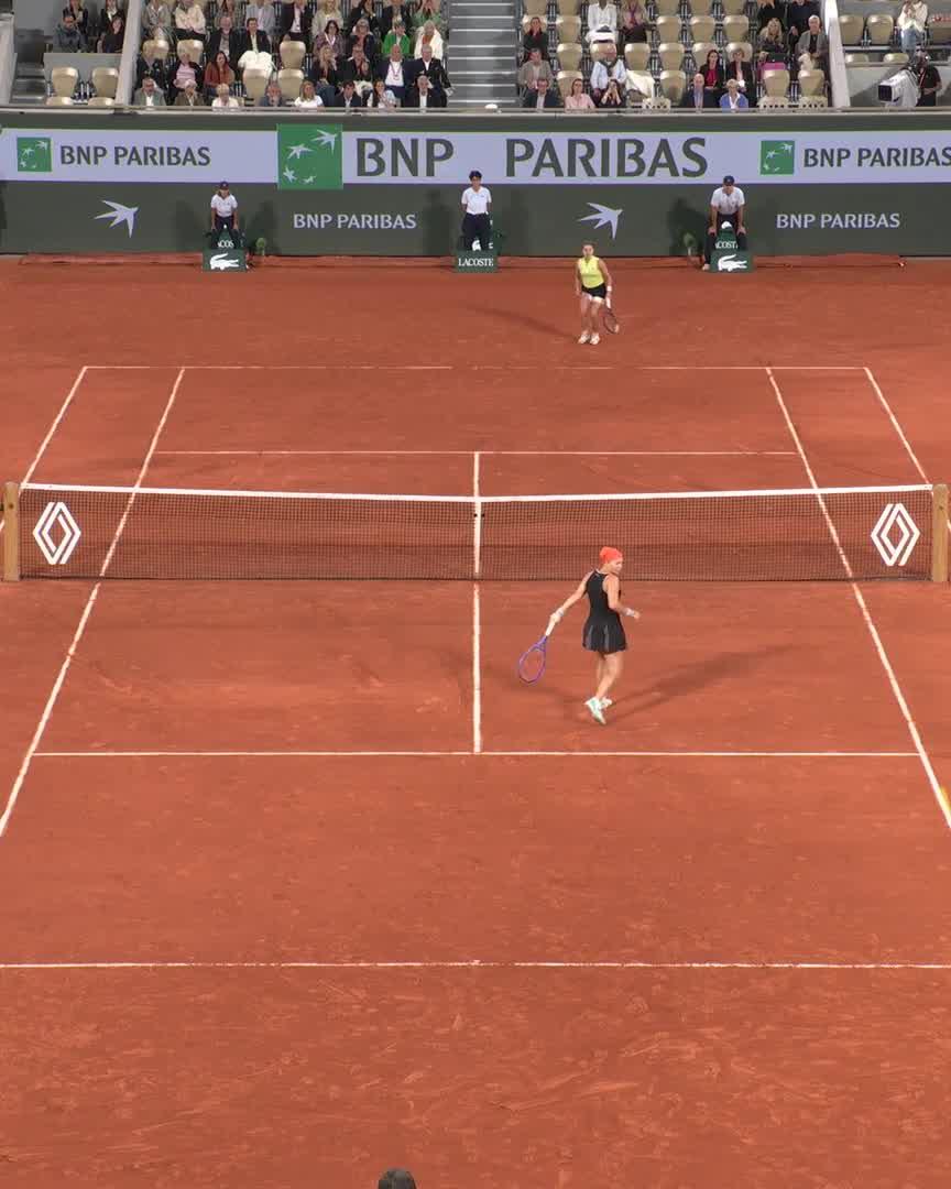 MAJA CHWALINSKA, YOU ARE A ROLAND-GARROS FINALIST 🤯 #RolandGarros