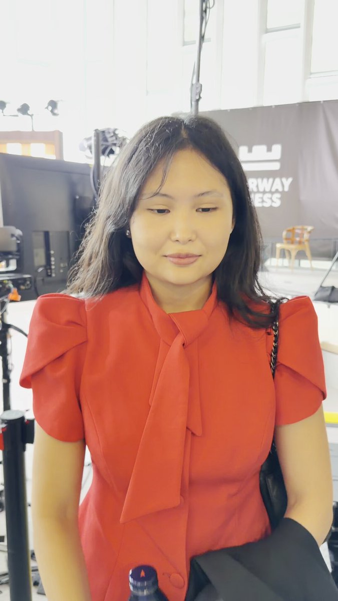 Assaubayeva on Sindarov helping her win #NorwayChess Women: "It’s fun, because he’s also a very strong chess player and he understands me. Sometimes he was very angry how I played, but in general I hope he is proud!" #NorwayChess