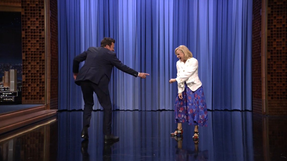 Amy Sedaris & Jimmy pretend they’re late-night snackers in a kitchen while tap dancing 🤣 #FallonTonight
