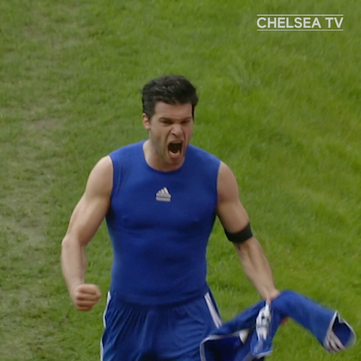 Michael Ballack’s passion when scoring never gets old, sending us to Wembley in 2007 💪 Who knows what we won? 🏆 🏆 👀