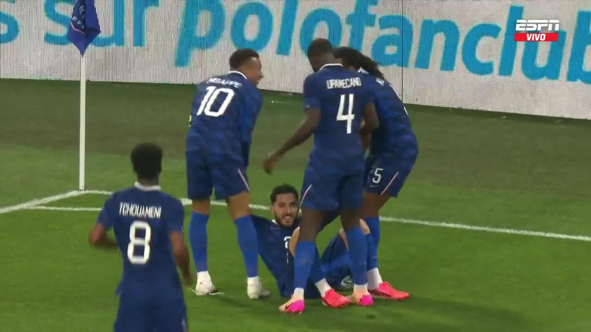 ⚽🇨🇮🇫🇷 ¡QUÉ GOLAZO DE CHERKI! El talentoso volante del Manchester City sacó su varita y creó el gol de Francia contra Costa de Marfil. #FIFAWorldCup #ESPNMundial