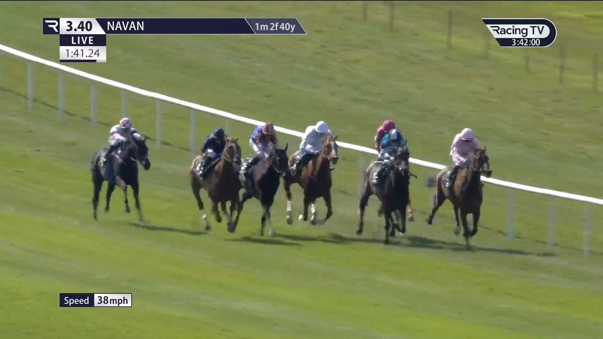 Here's hoping for the best for THUNDERING ON (Frankel). She is improving and was quite impressive last time out. Hopefully she will see out the 12F tomorrow and will run a good race in the Oaks.