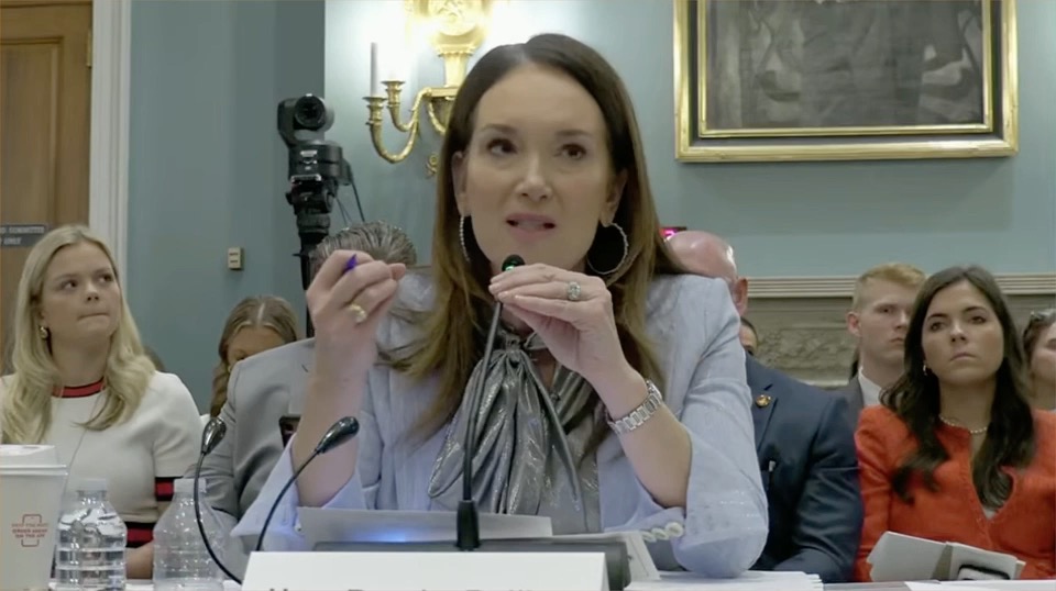 Trump's Agriculture Secretary Brooke Rollins: "If we have a big screwworm infestation—which we will not, we're on top of it..." The screwworm has returned to the US after 60 years after Trump and DOGE eliminated a program to contain the flesh-eating parasite.