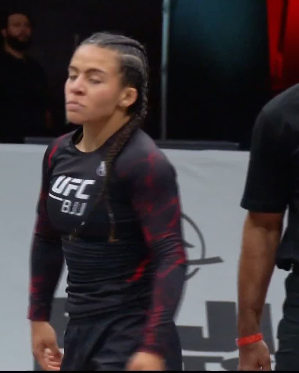FLAWLESS DEBUT Ana Lima locks in the armbar EARLY at #UFCBJJ9