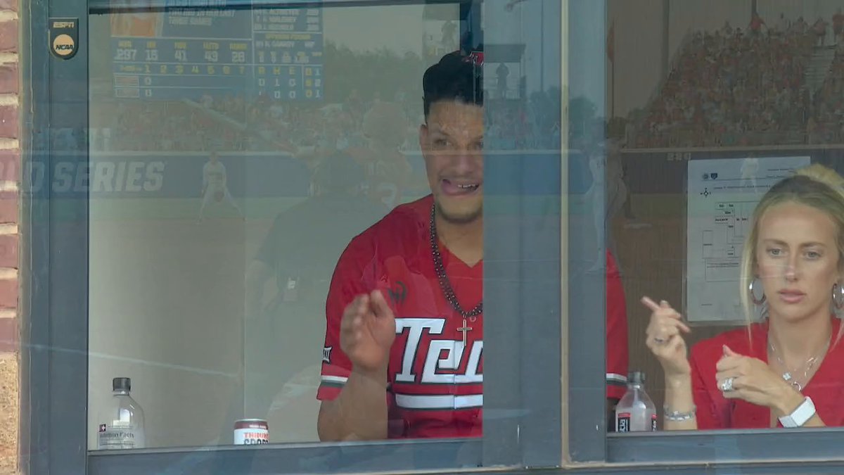 Patrick Mahomes is loving what he's seein' from his Red Raiders 🔥 Can Texas Tech keep its season alive with a win tonight? 🍿