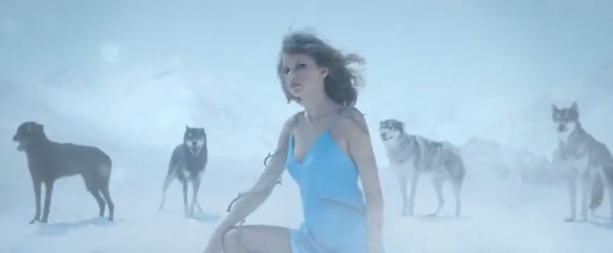 e quando a taylor criou uma parte do instrumental de out of the woods enquanto ouvia o som do soro fisiológico pingando e o harry styles tava tomando 20 pontos no hospital