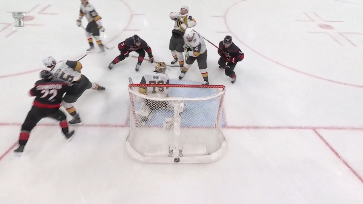 LOGAN STANKOVEN! The Carolina Hurricanes cut the lead in half! 📺: ABC, Sportsnet, &amp; TVA Sports