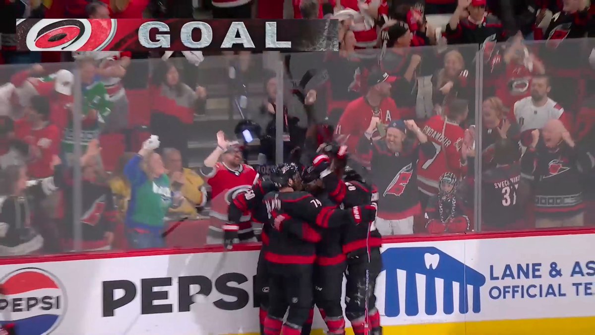 THIS GAME IS TIED 🤯 MARK JANKOWSKI SCORES TO MAKE IT A 2-2 GAME! #StanleyCup 🇺🇸: ABC 🇨🇦: Sportsnet & TVA Sports