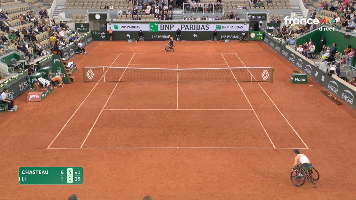 #RolandGarros | 🔥 C'EST FAIT ! KSÉNIA CHASTEAU EN FINALE ! 🇫🇷 La Tricolore de 20 ans s'impose en deux sets face à la tête de série numéro 2 et va disputer sa première finale en Grand Chelem ! 📺 Suivez le match en direct :