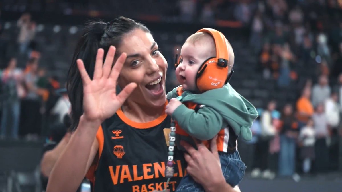 🧡 Gracias por todo, Cristina Ouviña Seis años fabulosos en los que te hemos visto ganar, liderar, sufrir, disfrutar... e incluso crecer en familia. 👶🏻 Hoy se cierra este capítulo, pero tu nombre siempre estará en nuestra historia. #5terna 🍊