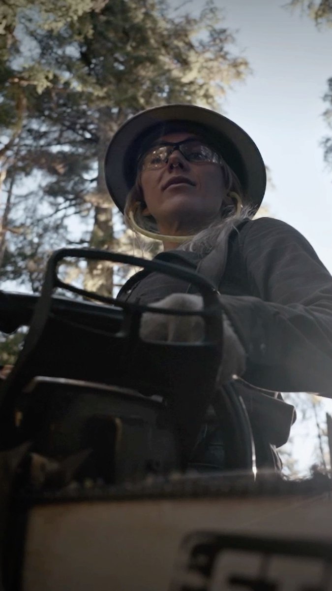 Talent runs in the family 🎯 Kate shares how her 4th great aunt, Annie Oakley, inspired her passion for precision. Watch a new #TheLastWoodsmen Tonight at 9P.