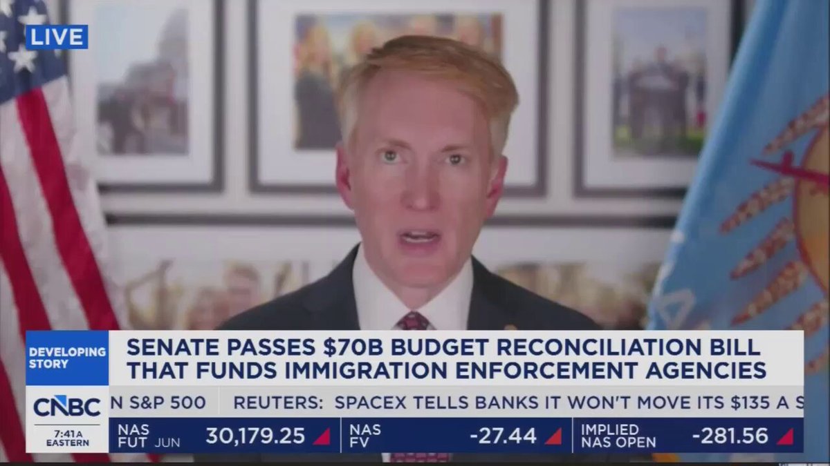Joe Kernen says he's ready to trade Minnesota to Canada