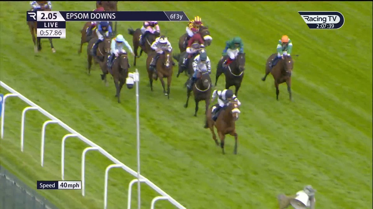 ๐๐ข๐๐ค๐จ๐ซ๐ฒ ๐๐๐ (100-30) wows in the Woodcote! ๐ซ