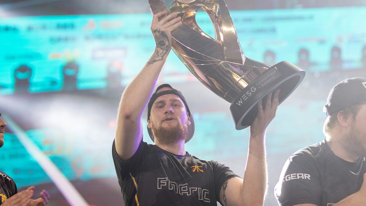 From your friends, from your rivals, from everyone here at Fnatic and from everyone who’s cheered you on: Thank you, Freddy Johansson 👑