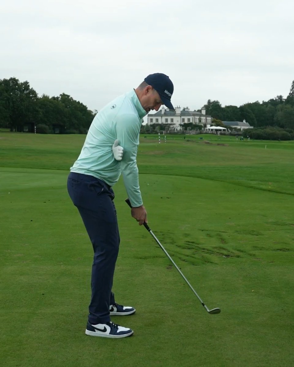 🚨🏌🏻♂️👋#GOLF TIP: Justin Rose's 2-for-1 drill is a great fix for golfers whose hand path is slightly too inside on the backswing ✅