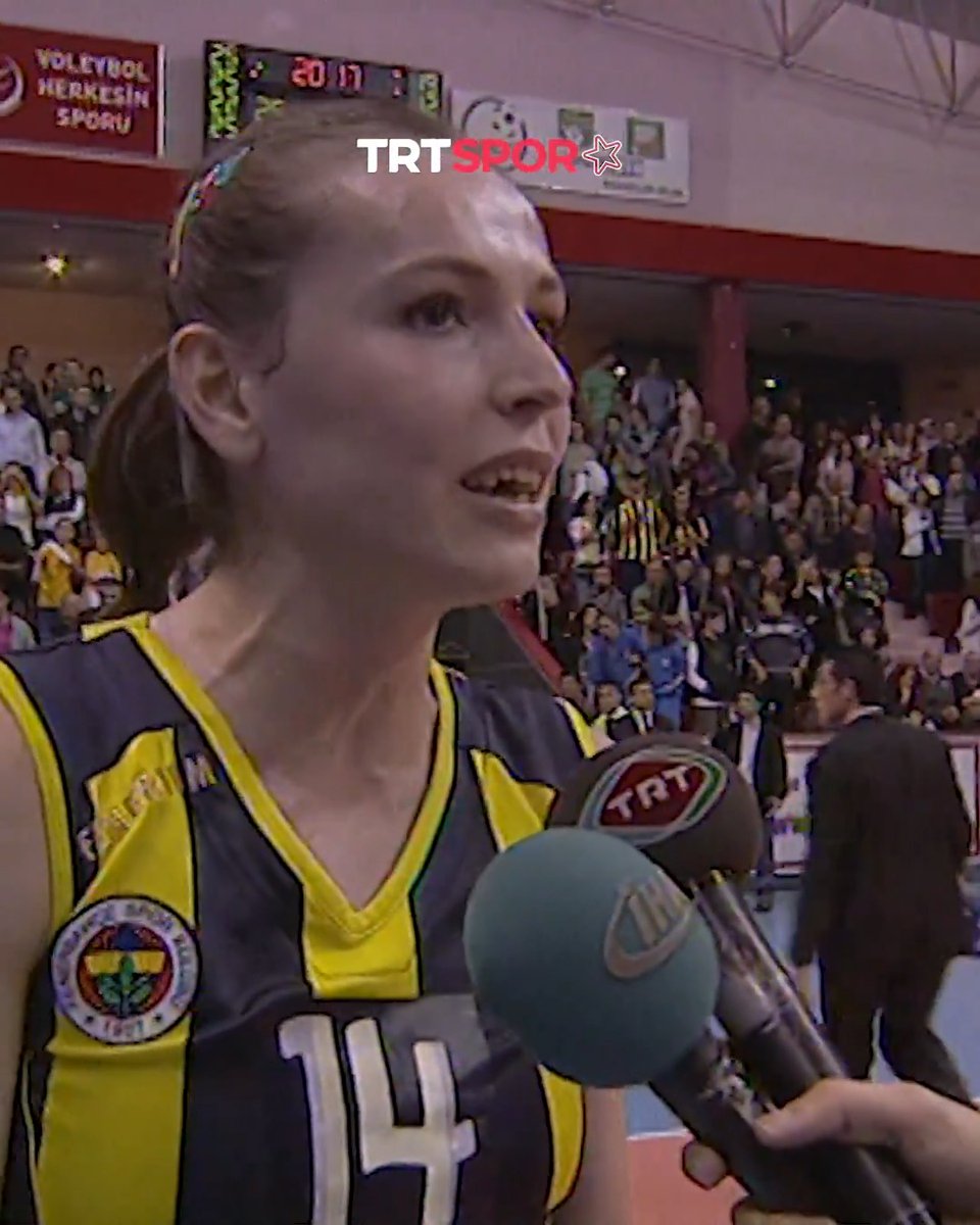 2009 🔙 🏐 İlk Süper Kupa'nın sahibi Fenerbahçe'de söz Eda Erdem ve Naz Aydemir'de. 🤩 #TRTSporArşiv