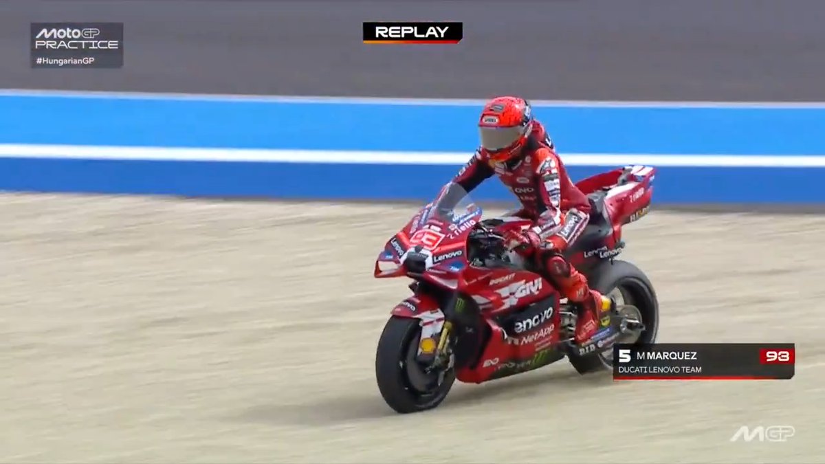 😰 Marc Márquez with a moment late on #HungarianGP 🇭🇺