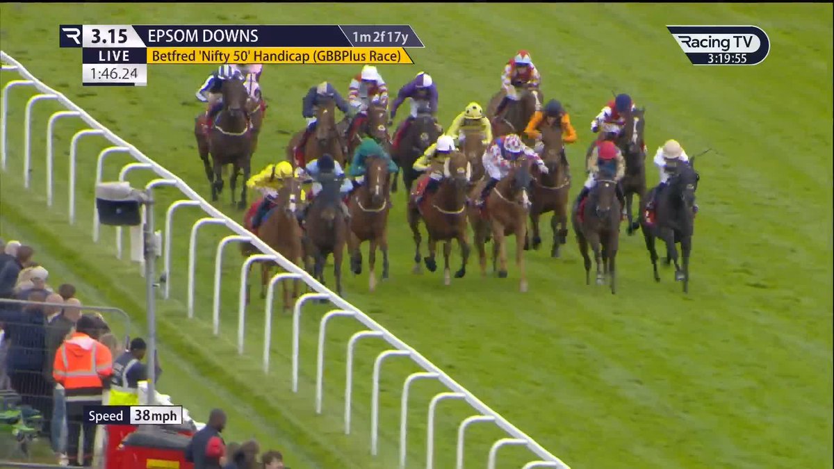 Demolition job 💪 𝐒𝐚𝐥𝐥𝐚𝐚𝐥 first, fresh air a game second, in the Betfred "Nifty 50" Handicap Epsom Downs Racecourse 🟡⚫️🟡 Roger Varian | Ray Dawson
