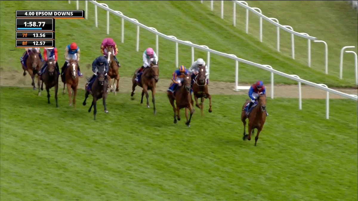 WOW! Thundering On wins the Oaks! 😲 Have you EVER seen a horse still on the bridle at 1f and win the Betfred Oaks like that?