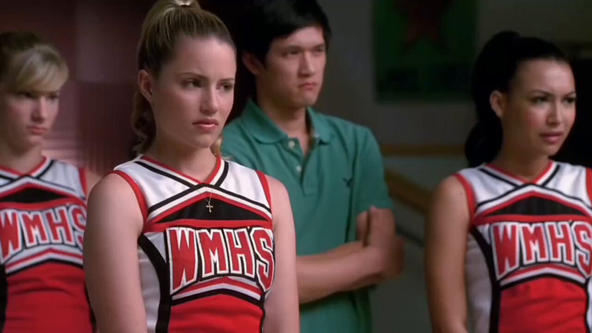 Kurt always wanting to be on the girls' side