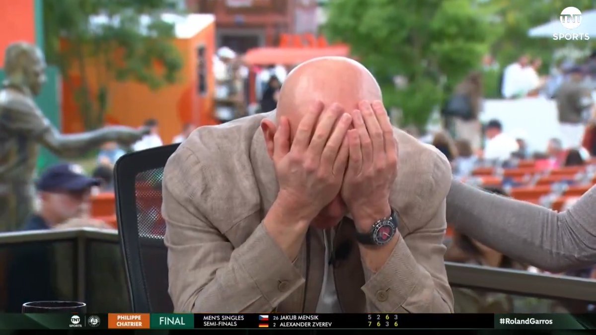 The panel couldn't believe the new of Matteo Arnaldi's withdrawal from the Roland-Garros Semifinals ๐