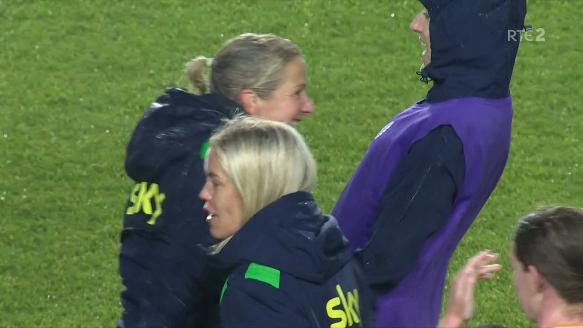 FT: Ireland 3-2 Netherlands Carla Ward's side will be singing in the rain after this result - an outcome that keeps their World Cup hopes alive #rtesport #COYGIG FIFA Women's World Cup 📱 📺 📻