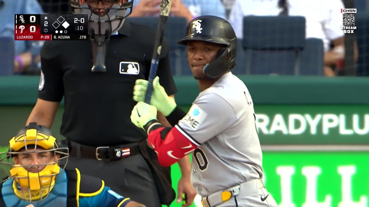 Sox strike first with 2 outs 💪 📺: