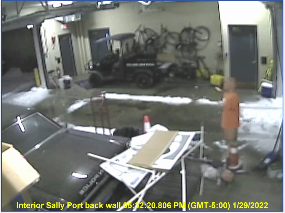 Here is the full Sallyport Video WITH timecode. The number you are looking for is 5:46. That is the time the taillight is found at 34 Fairview. Minus 3:18 for the drive. The taillight has to be broken, picked up and on it's way by 5:42:42 When does it happen? Who does it? How?