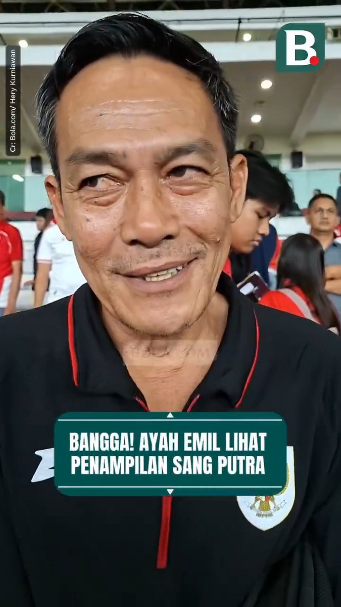 Edi Mulyadi mengaku bangga melihat putranya tampil solid dan berkontribusi besar dalam kemenangan Timnas Indonesia. Performa Emil di laga tersebut dinilai menunjukkan ketenangan dan kualitasnya sebagai penjaga gawang. #bolacomid #blclpt #blcbm #fifamatchday