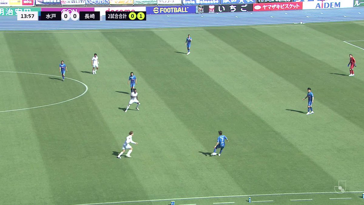 🔷🔶 𝙏𝙊𝘿𝘼𝙔'𝙎 𝙂𝙊𝘼𝙇⚽️✔️ 🔢1-0 ⚽️#鍋島暖歩 選手 "待望のJリーグ初得点🔷🔶" 相手のビルドアップを高い位置で奪い切った #鍋島暖歩 選手が冷静に流し込み先制に成功💥👏 #vvaren #長崎旋風 #水戸長崎