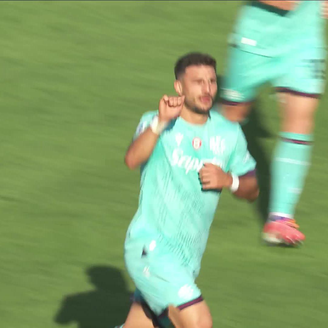 Orsolini &amp; İtaliano gol sevincine bakın