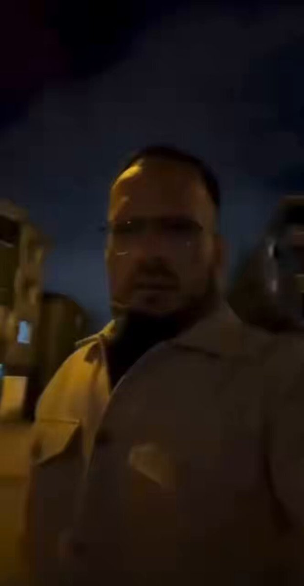 anlık olarak en çok kıskandığımız kişi mustafa sözen adamın dopamin reseptöleri tertemiz çok küçük şeylerle mutlu olabiliyor adam