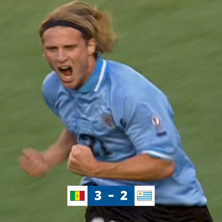 A forgotten World Cup classic from 2002. Senegal vs. Uruguay A great comeback and a wonder goal by Diego Forlan.