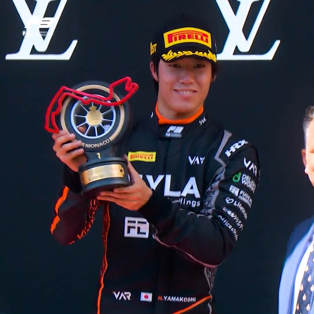 The F3 winners club has got a new member, and his name is 山越陽悠(Hiyu Yamakoshi) 🥇🏆 The Japanese driver joins an illustrious list of drivers who have won in Monaco 🇲🇨 #F3 #MonacoGP