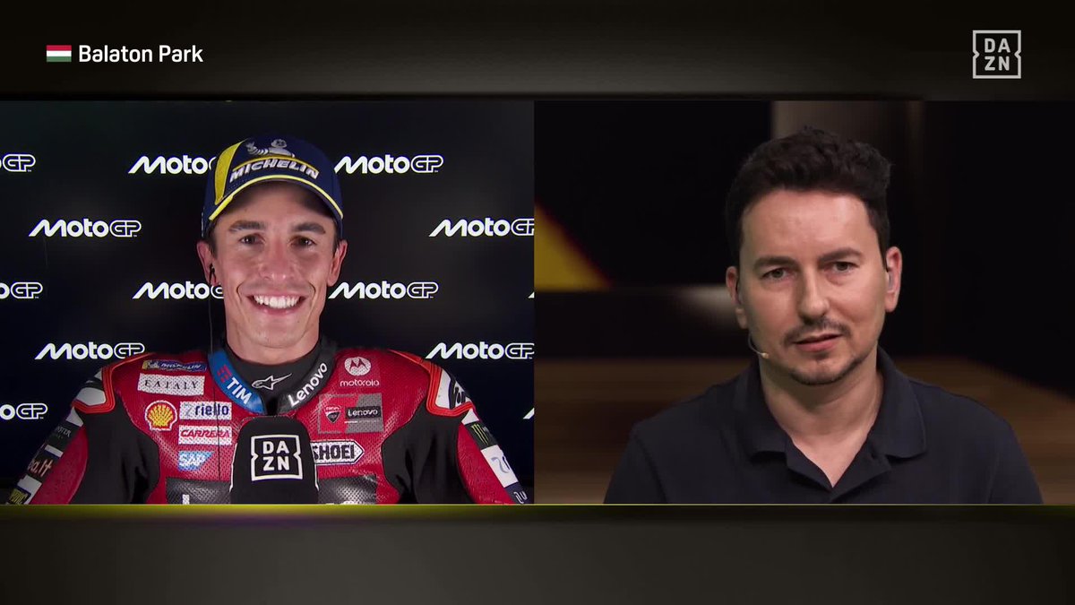 "Hemos dado un saltito al lado izquierdo. Al principio de temporada, ni curvas de izquierdas..." 😅 Este Marc si es nuestro Marc 😆 #HungarianGP 🇭🇺 #MotoGP 🏁