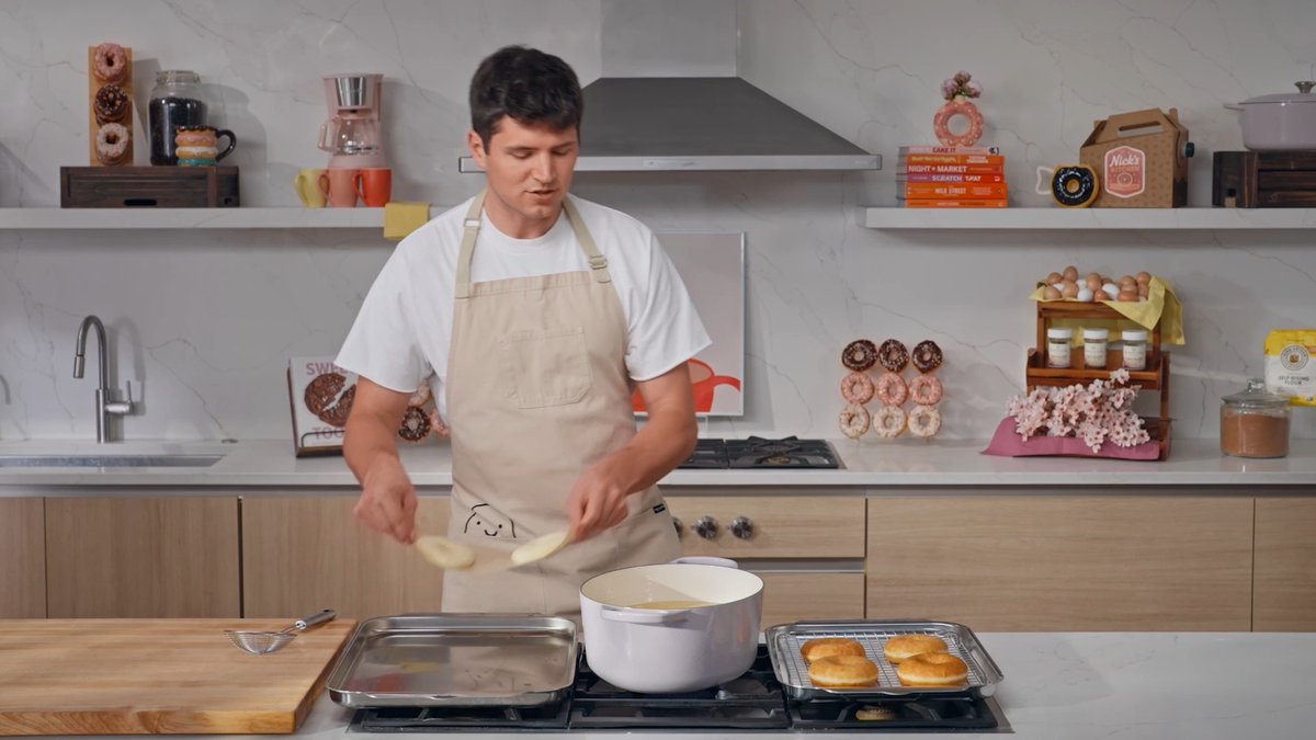 Did you know these fun facts about doughnuts? 🍩 Tune in to the season premiere of #NicksKitchen, today @ 12:30|11:30c.