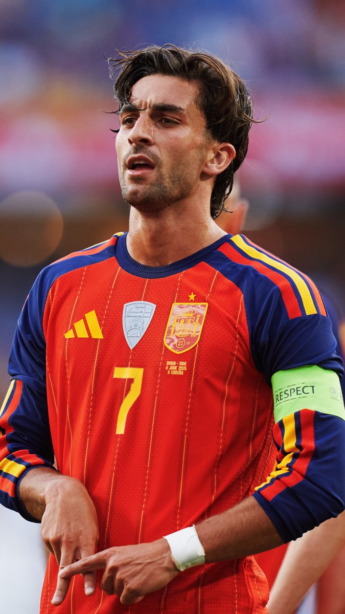 ✅ Golazo made in 🦈 luciendo el brazalete de capitán. ✅ Empata a Mikel Oyarzabal en el top 9 con 24 tantos. ✅ Delicatessen de Ferran Torres en A Coruña. #VamosEspaña | #CopaMundialFIFA