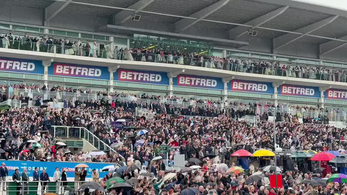 Epsom ERUPTS as Christmas Day lands the 2026 Betfred Derby 🎉