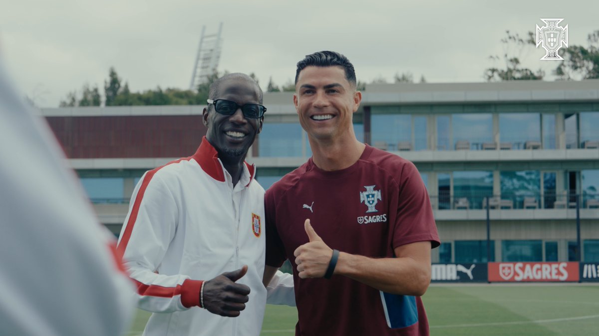المنتخب يقابل اساطير البرتغال قبل مباراة تشيلي